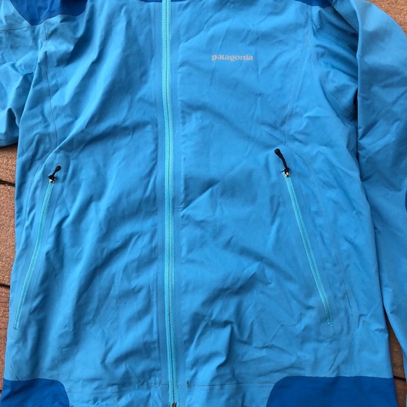 Patagonia waterproof ski shell - Picture 3 of 8